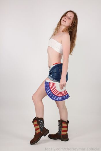 chelseymarieofficial