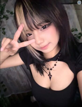 Full leaked Chelyua page private onlyfans photo