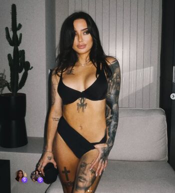 Full leaked Cherryrebell private onlyfans photo