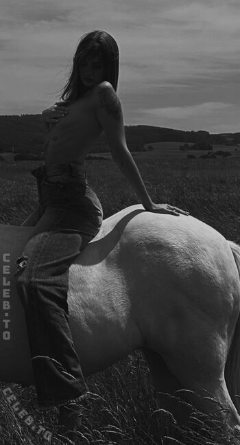 Full leaked Cheyenne heise private onlyfans photo