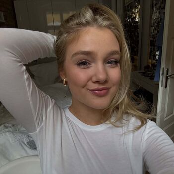 Full leaked Chiara tews page private onlyfans photo