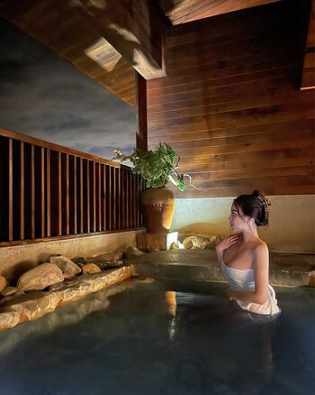 Full leaked Chibe chin private onlyfans photo