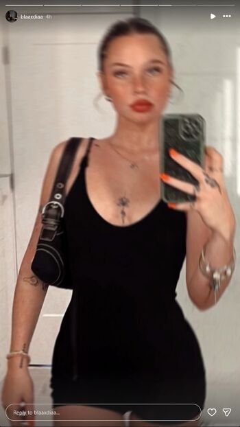 Full leaked Chicaoscura private onlyfans photo