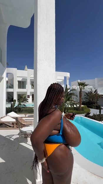 Full leaked Chioma lovv private onlyfans photo