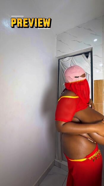 Full leaked Chioma lovv private onlyfans photo