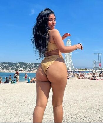 Full leaked Chiphilary blog page private onlyfans photo
