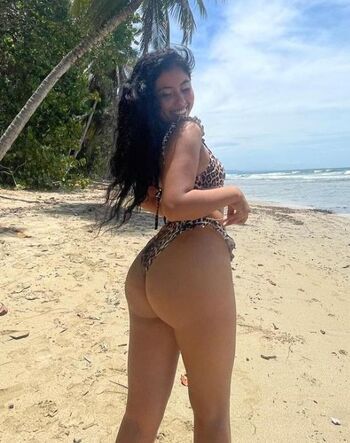 Full leaked Chiphilary blog private onlyfans photo