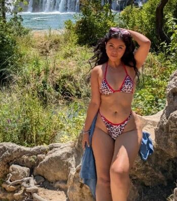 Full leaked Chiphilary blog private onlyfans photo