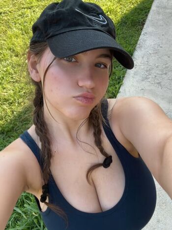 Full leaked Chiri francesca page private onlyfans photo