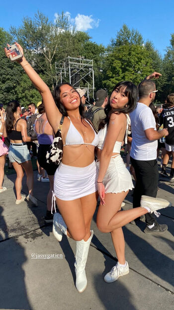 Full leaked Chloe abg private onlyfans photo