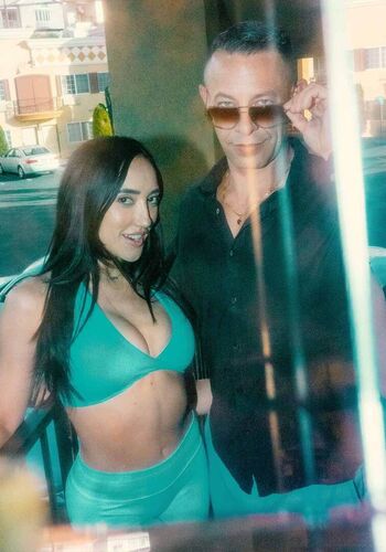 Full leaked Chloe amour private onlyfans photo