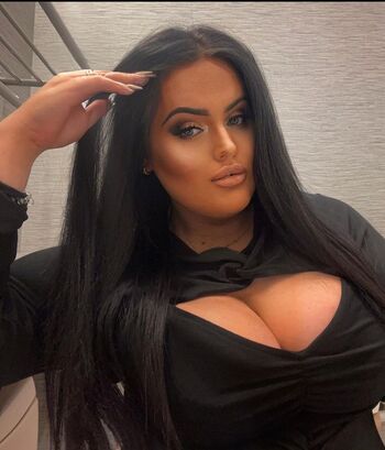 Full leaked Chloe jade page private onlyfans photo