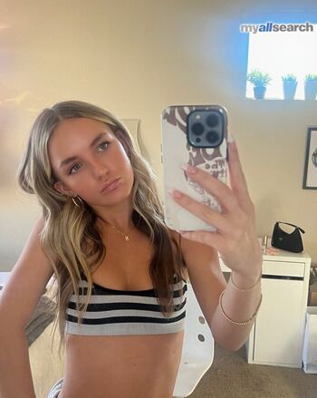 Full leaked Chloearnett private onlyfans photo