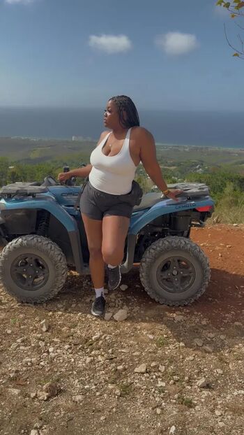 Full leaked Chloebankz private onlyfans photo