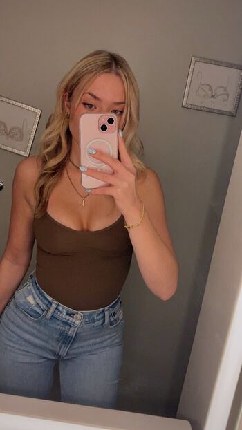 Full leaked Chloeemma private onlyfans photo