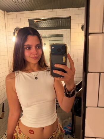Full leaked Chloeforero private onlyfans photo