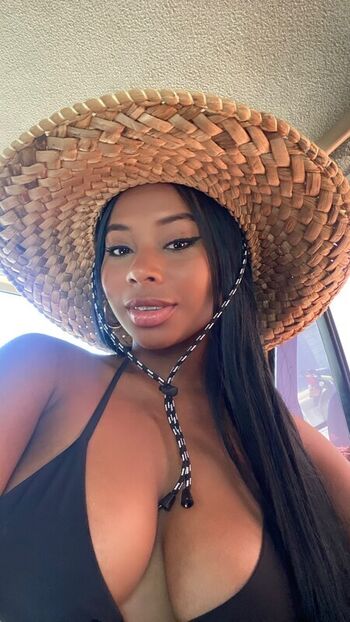 Full leaked Chocorramito private onlyfans photo