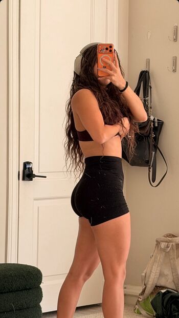 Full leaked Cinnabrit private onlyfans photo