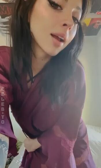 Full leaked Cinnannoe  page private onlyfans photo