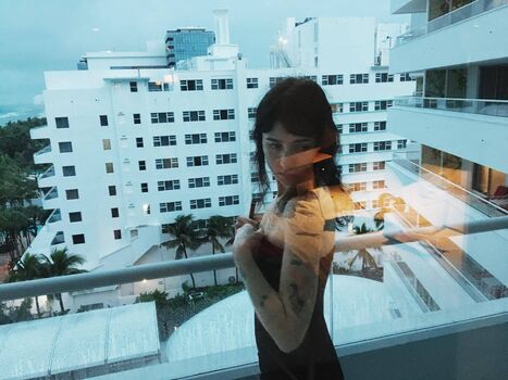 Full leaked Clairo page private onlyfans photo