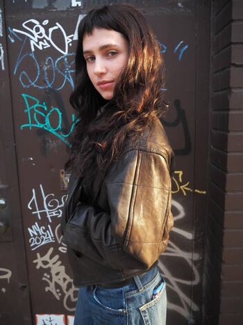Full leaked Clairo private onlyfans photo