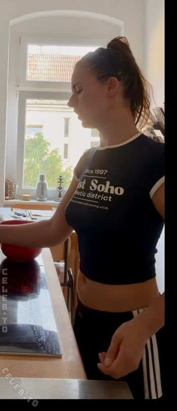 Full leaked Clara hunger private onlyfans photo