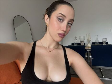 Full leaked Clara perlmutter private onlyfans photo