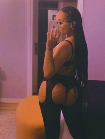 Full leaked Clariiisse private onlyfans photo