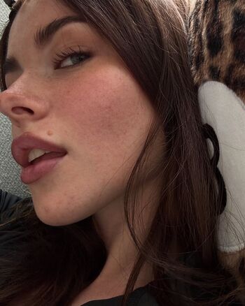 Full leaked Clarissa bea page private onlyfans photo