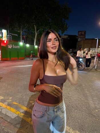Full leaked Clarissa bea page private onlyfans photo