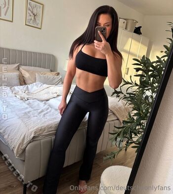 Full leaked Claudiafit private onlyfans photo