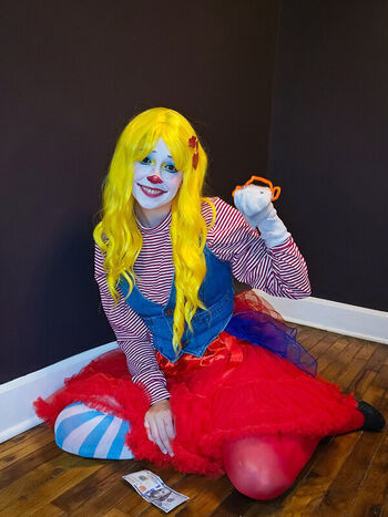 Full leaked Clown girls private onlyfans photo