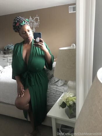 Full leaked Clubmaseratixxx private onlyfans photo