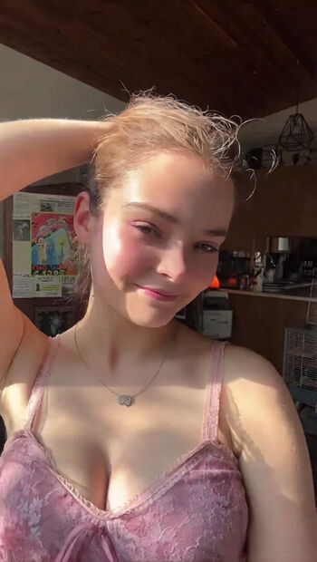 Full leaked Clumsy ori private onlyfans photo