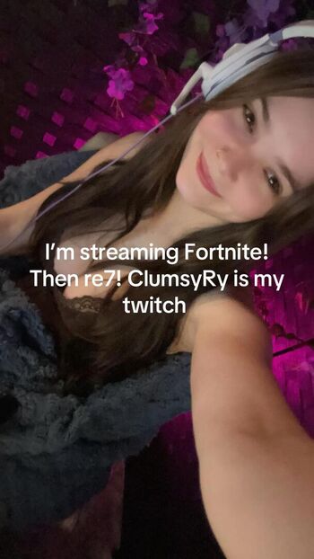 Full leaked Clumsyori private onlyfans photo