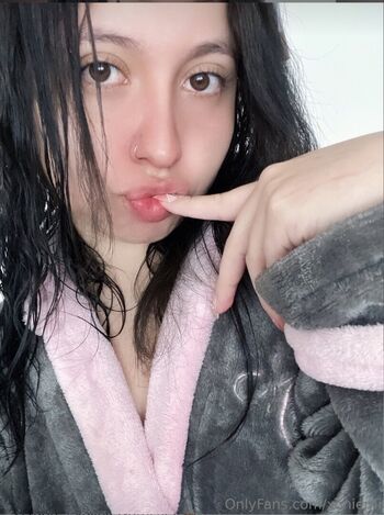 Full leaked Cmiumi private onlyfans photo