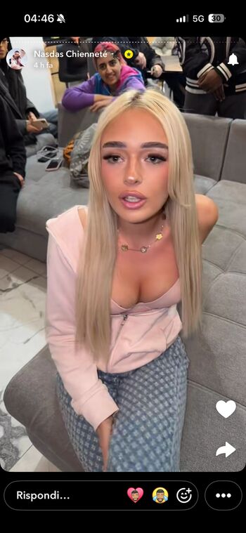 Full leaked Cocacherriw private onlyfans photo