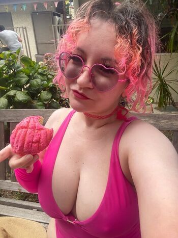 Full leaked Cokebottle thunderthighs private onlyfans photo