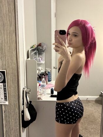 Full leaked Cokeewhoree private onlyfans photo