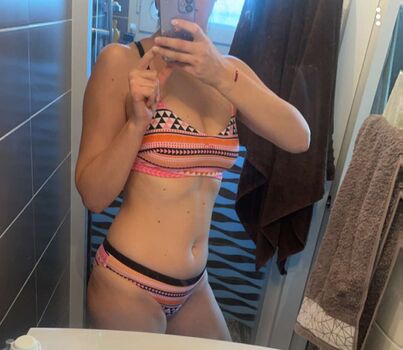 Full leaked Connaissances private onlyfans photo