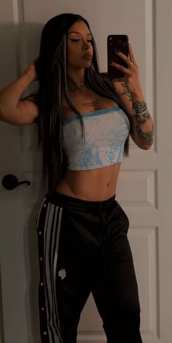 Cora Jade