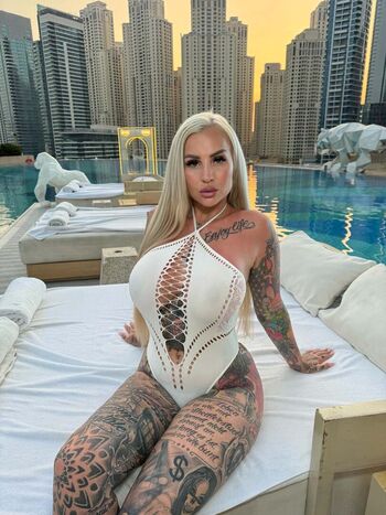 Full leaked Coradiamond private onlyfans photo