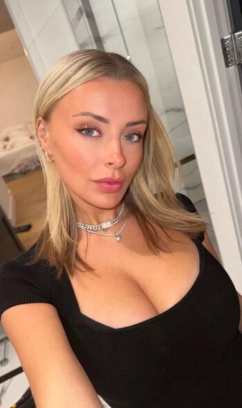Full leaked Corinna kopf  page private onlyfans photo