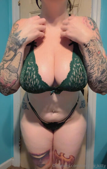 Full leaked Cosplay kitty page private onlyfans photo