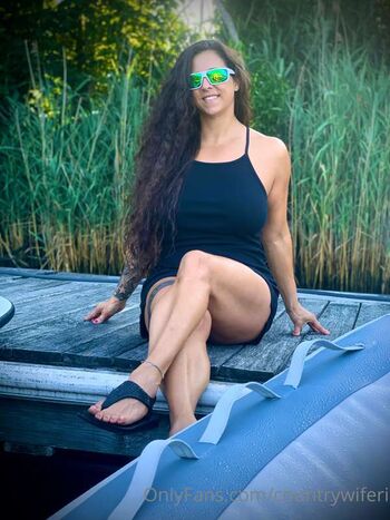 Full leaked Countrywiferi private onlyfans photo