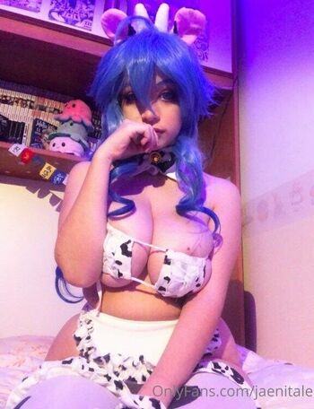 Cow maid cow bikini cosplay leaked photo video viral