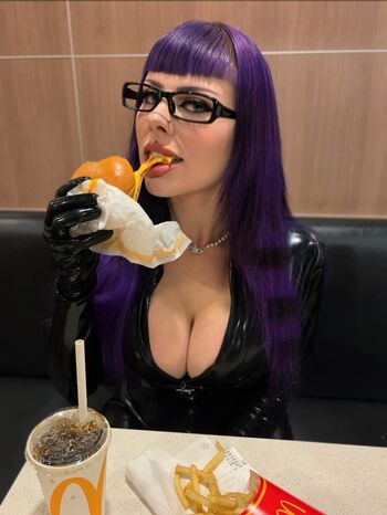 Full leaked Cradleofcarmine private onlyfans photo