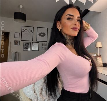 Full leaked Craengiefourtwenty private onlyfans photo