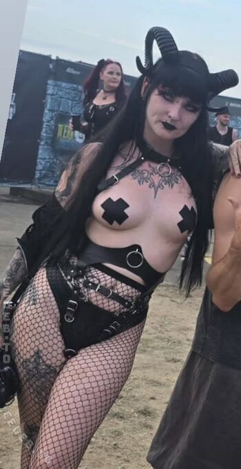 Full leaked Crazy badgirl page private onlyfans photo