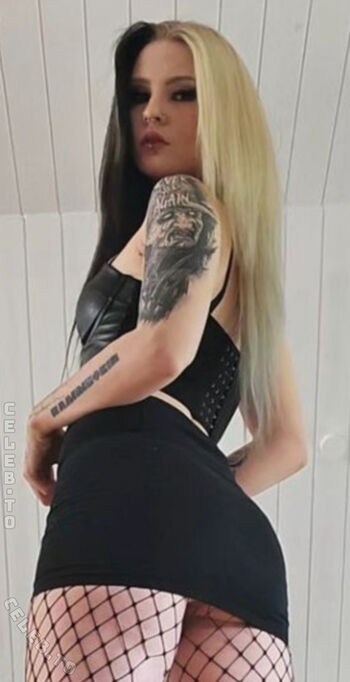 Full leaked Crazy badgirl page private onlyfans photo